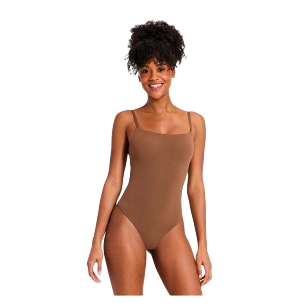 Auden Luxe Collection Stretch Bodysuit
Golden Brown